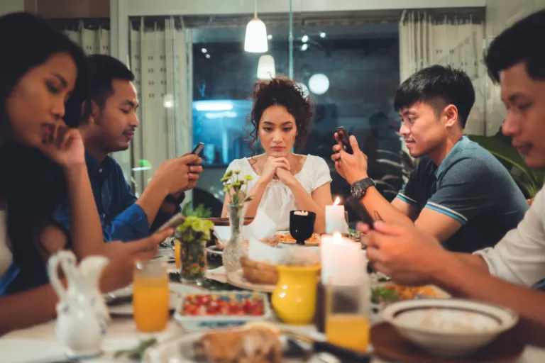 Overcoming Isolation and Loneliness: How to Reconnect with Others